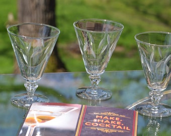 4 Vintage Etched Cocktail Glasses,  Mixologist Craft Cocktail Glasses, Summer Cocktail ~ Mocktail Glasses,  Cocktail Party Glasses