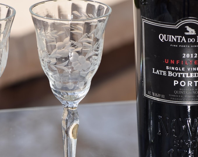 Vintage Etched Port Wine Glasses, Set of 5, Wine Tasting Glasses, Small Wine Glasses, 4 oz Sherry Glasses