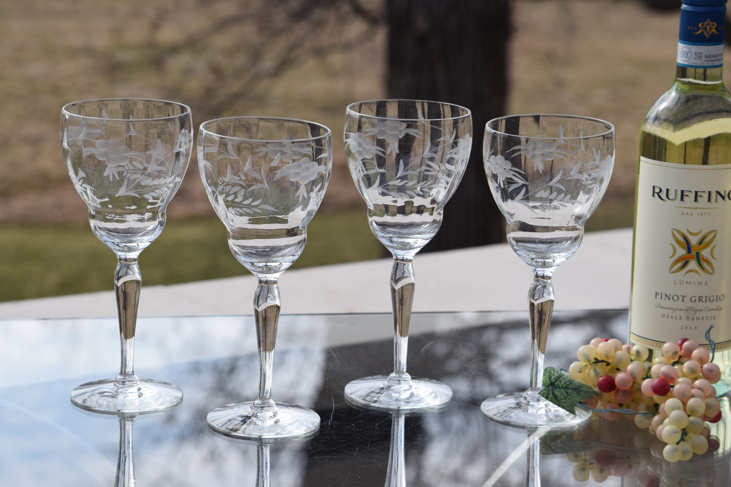 3 Pack Wine Glasses Goblets, 8.5/6.8 Oz Vintage Water Glasses