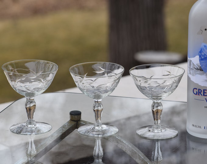COCKTAIL HOUR!  5 Vintage Etched Cocktail Glasses ~ Champagne Glasses, 1950's,  Vintage Etched Cocktail Coupes, Nick & Nora Cocktail