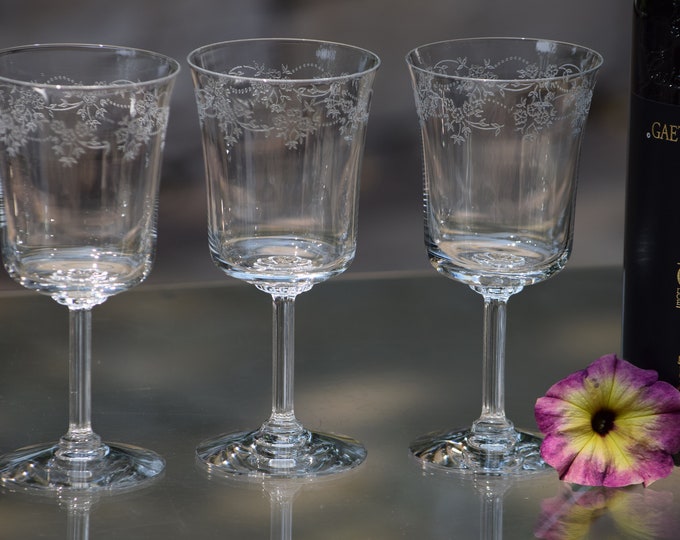 4 Vintage Crystal Etched Wine Glasses, Fostoria, Poetry, circa 1970's,  Vintage Crystal Water Goblets, Vintage Wedding Gifts