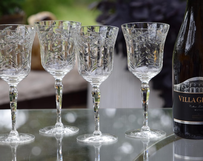 6 Vintage Etched Wine Glasses, Faceted Stem and Etched Foot, 1940s, Vintage Water goblets for Dinner Parties, Wine Tasting Glassware