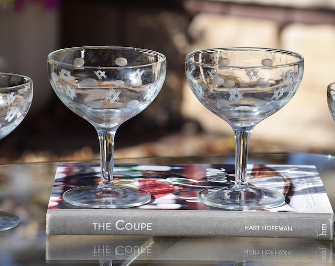 4 Vintage Etched Cocktail Glasses - Coupes, 1950's,  Nick and Nora Cocktail Coupes