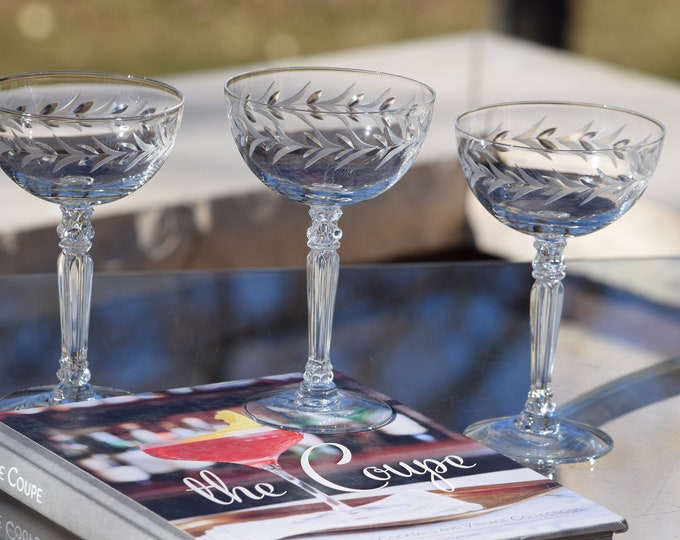 4 Vintage Etched CRYSTAL Champagne Coupes - Cocktail Glasses, Fostoria, Holly, circa 1942-1980,  Tall Crystal Etched Cocktail Coupes