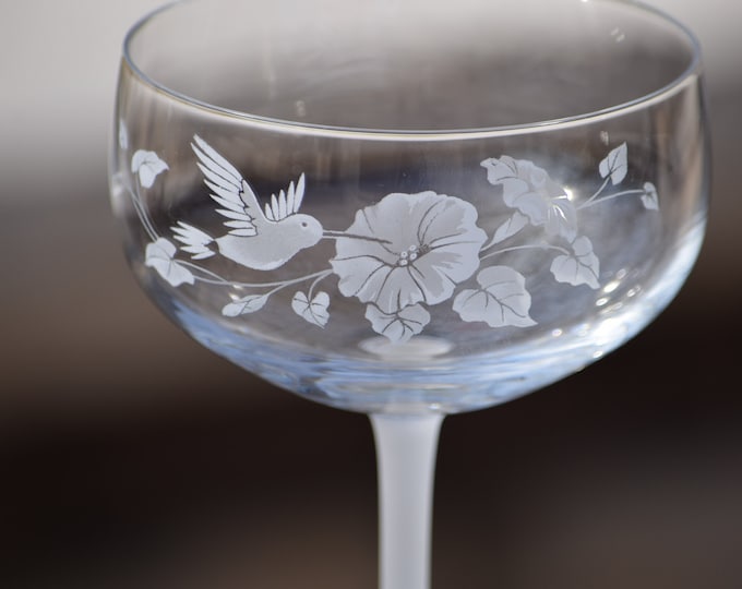 Vintage Etched Crystal Hummingbird Cocktail Glasses – Champagne Coupes (Set of 2)