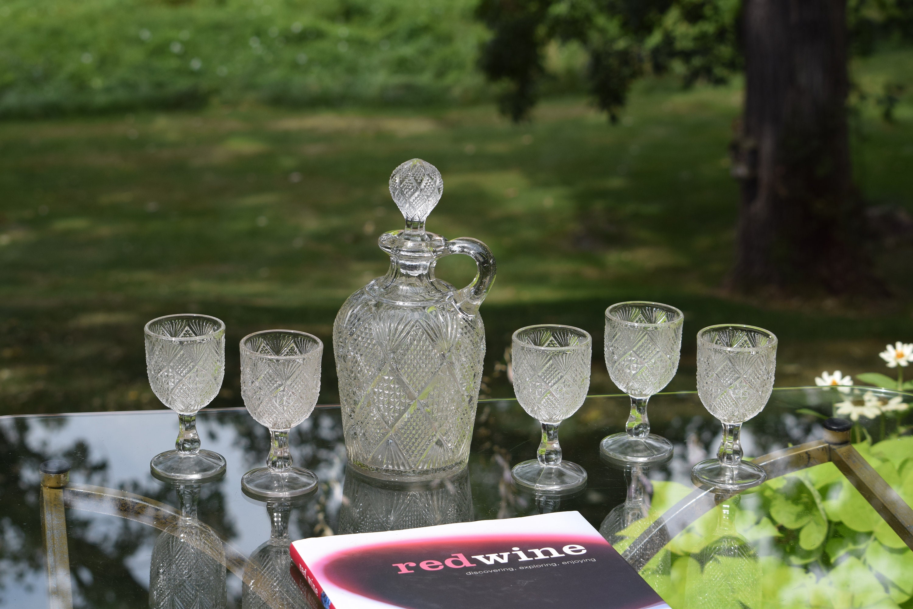 Antique EAPG Flint Pressed Glass/Star Crosshatch Design Decanter with 5