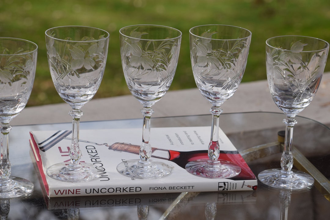 6 Vintage Rose Etched Wine Glasses, circa 1950's, Vintage Etched Wine  Glasses, Wedding Toasting Glasses, Vintage Wedding Glassware