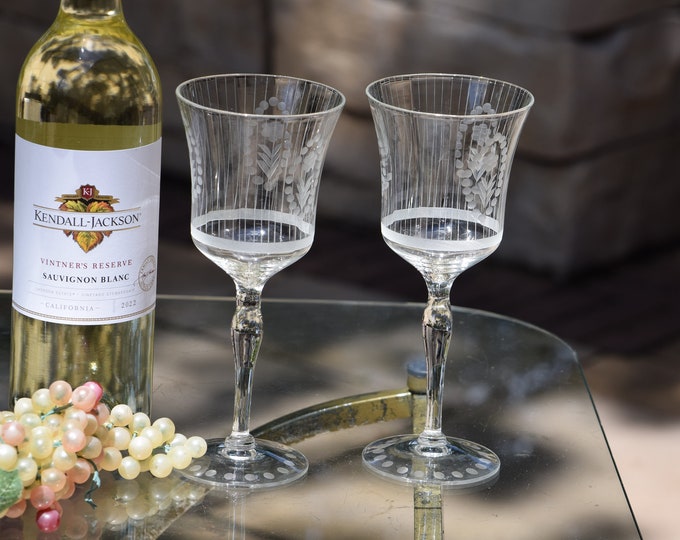 SIPPING WINE?  6 Vintage Etched Tall Wine Glasses ~ Water Goblets, 1950's, Floral Etched Wine Glasses, Vintage Style Wedding Glasses