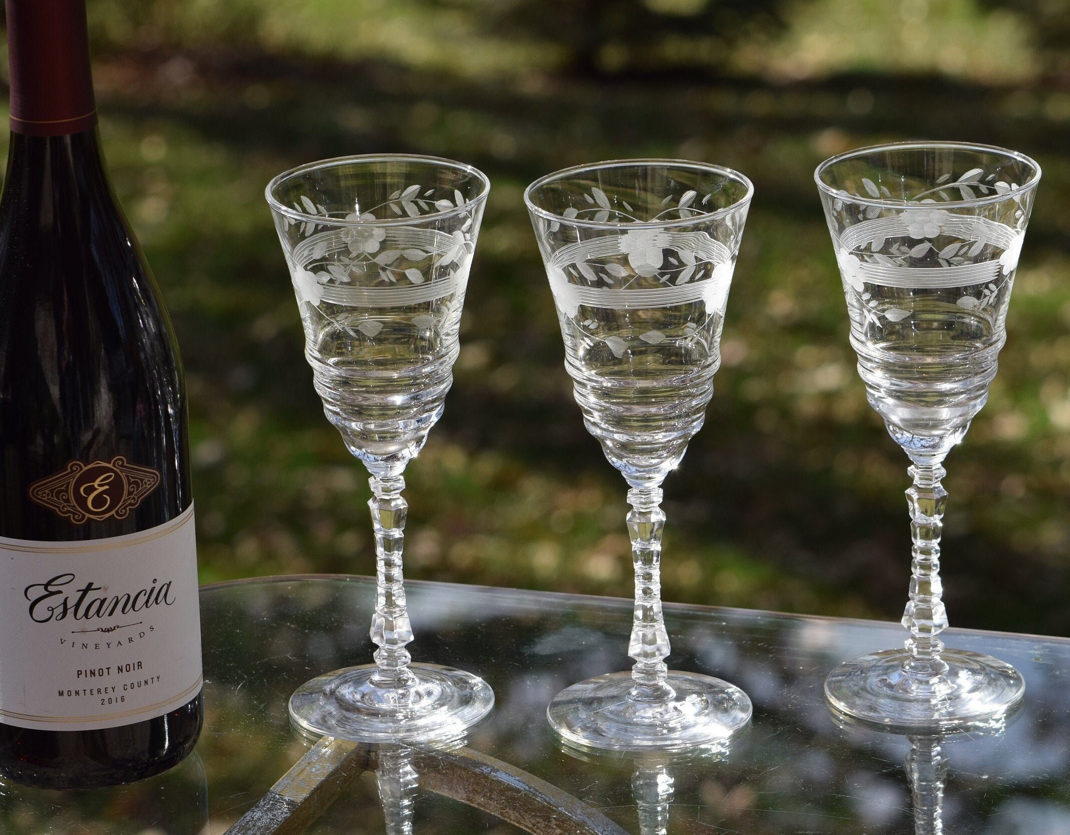 Vintage Etched Wine Glasses, Set of 4, Floral Etched Wine glasses