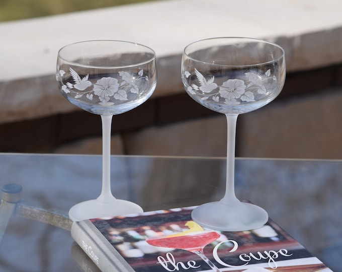 Cocktails on The Patio!  2- Vintage Crystal Etched Hummingbird Cocktail Glasses, 1980's, Avon Crystal Coupes, Etched Champagne Glasses