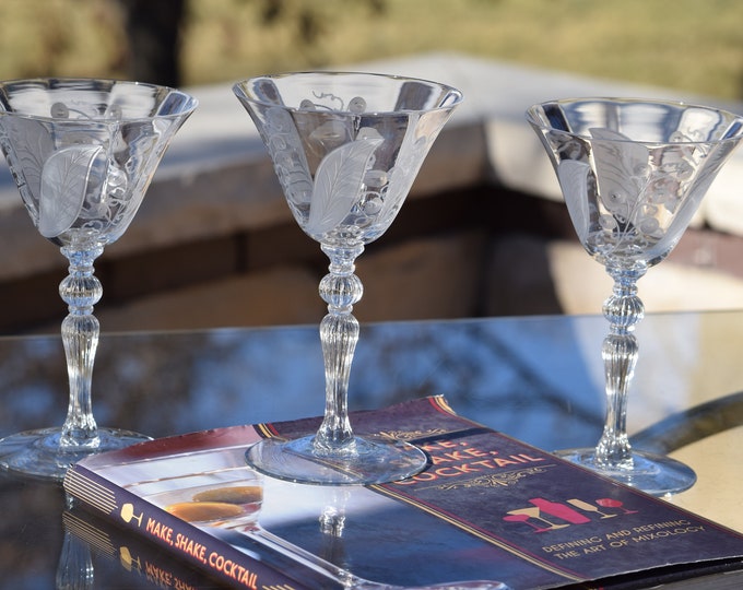 Vintage Etched Crystal Cocktail Glasses - Cambridge Martini Glasses, 1950s, Set of 4