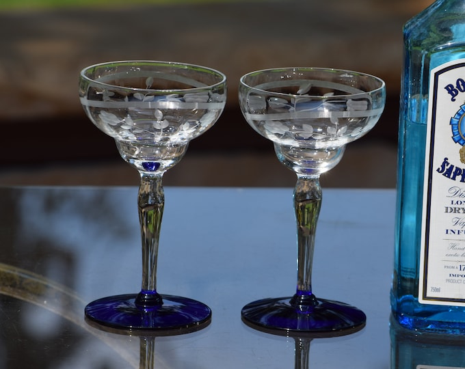 4 Vintage Etched Cocktail glasses,  1950's, Cobalt Blue 4 oz Cocktail glasses, Dessert Cocktail 4 oz glasses, After Dinner Drinks