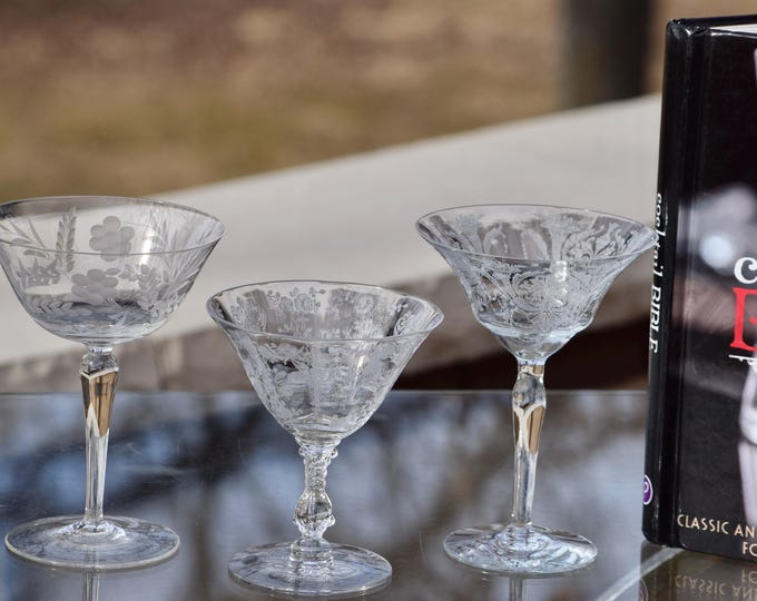 Vintage Etched Cocktail Glasses - 1950s Martini Set of 4 Mismatched