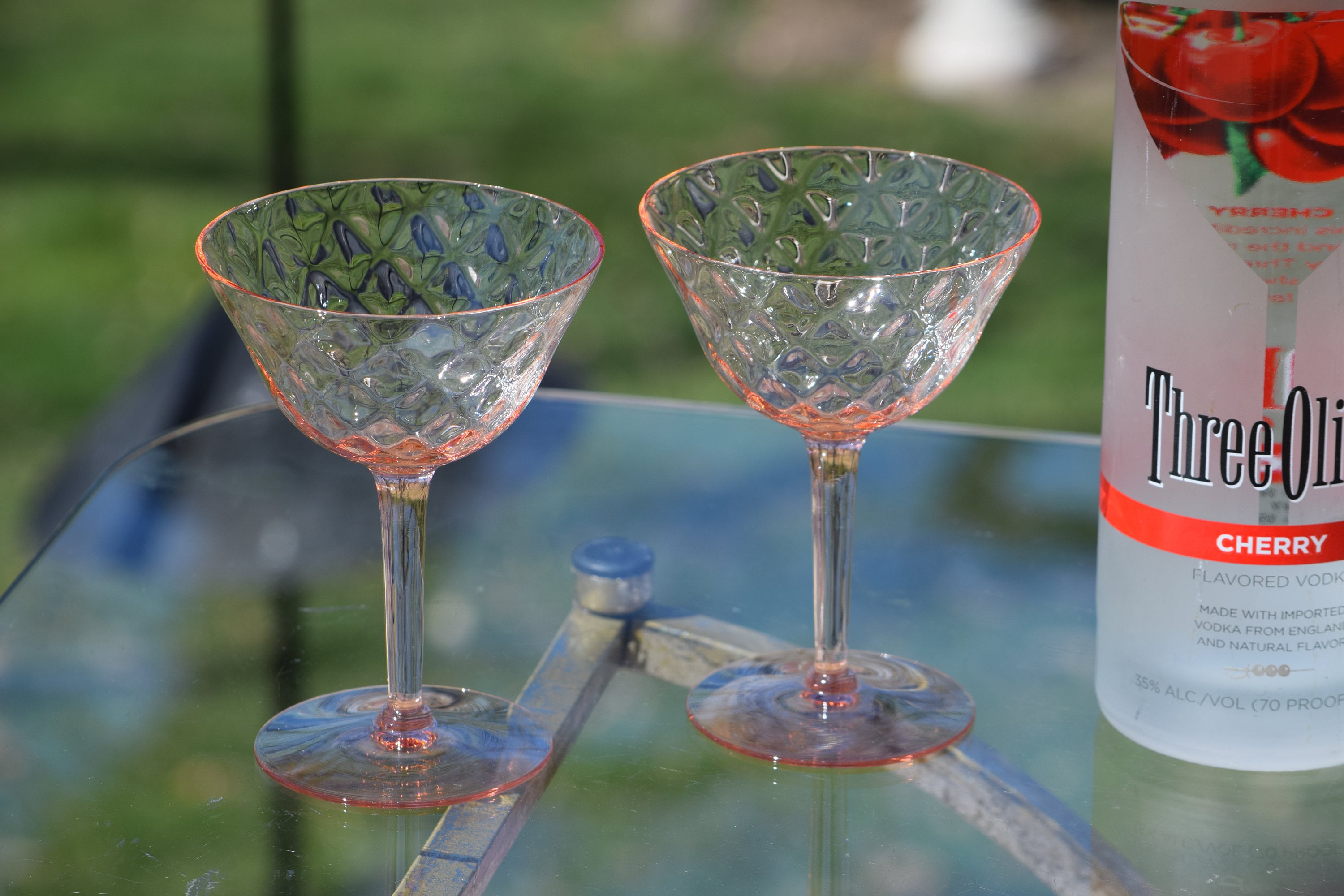 Vintage PINK DIAMOND OPTIC Champagne Glass Cocktail Martini Glasses
