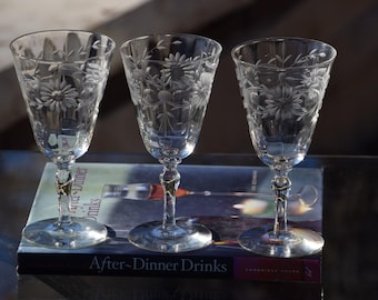 Vintage Etched Wine Glasses - 1950's - Floral Design, Set of 5