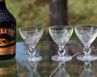 Vintage Etched Crystal Cordial Glasses: 1950s Dessert Wine Set of 5