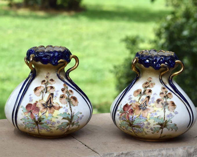 Rare RS&K Reissner, STELLMACHER KESSEL, Amphora Vases Gilt Bohemia Dachsel 1900s, Bookshelf Decor, Antique Vases Porcelain Floral Cream Navy