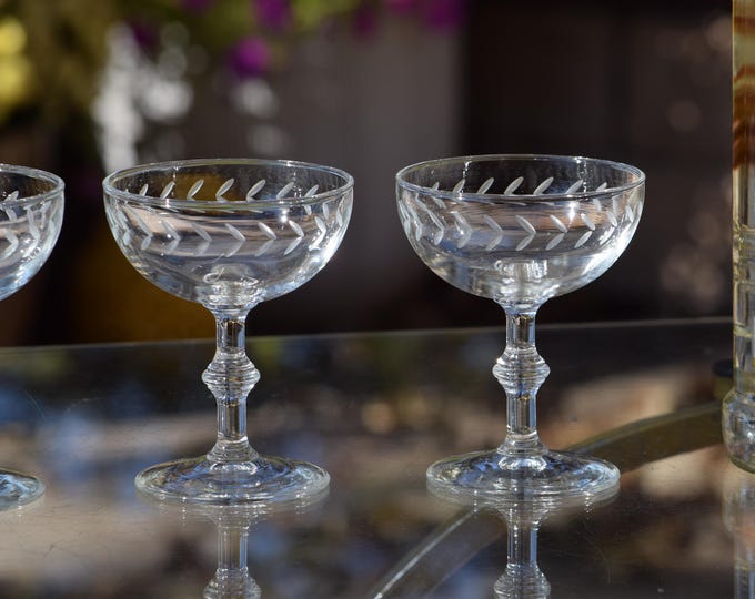 Vintage Etched Cocktail Coupes – 1950s Nick & Nora Glasses, Set of 4, Martini Glasses