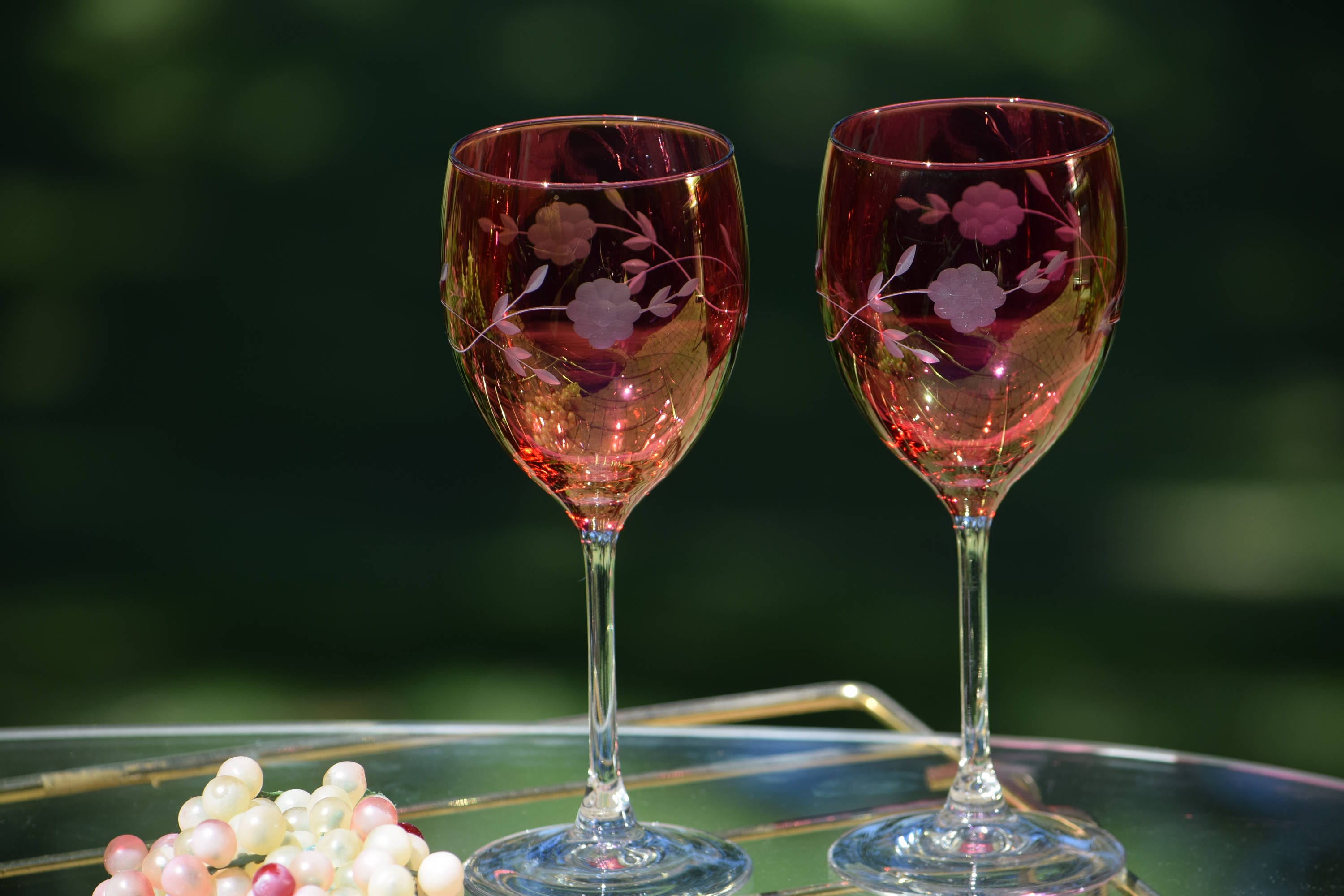 4 Red Etched Wine Glasses Goblets w/ Etched Floral Flower & Clear