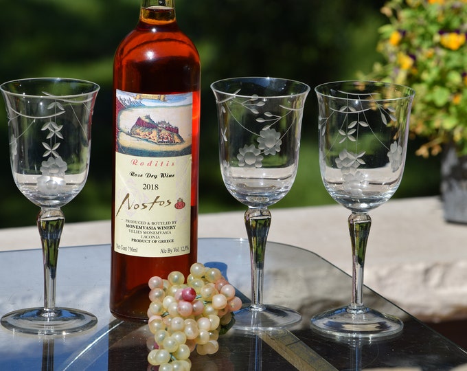 Floral Beauty!  6 Vintage Etched Wine Glasses ~ Water Goblets, 1950 Etched Wine Glasses, Vintage Floral Etched Wine Glasses, Wedding Glasses