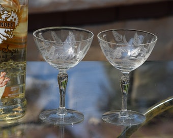 4 Vintage Etched Cocktail Glasses - Coupes, 1950's, Nick & Nora Coupes,  Vintage Etched Champagne Coupes, Champagne Glasses