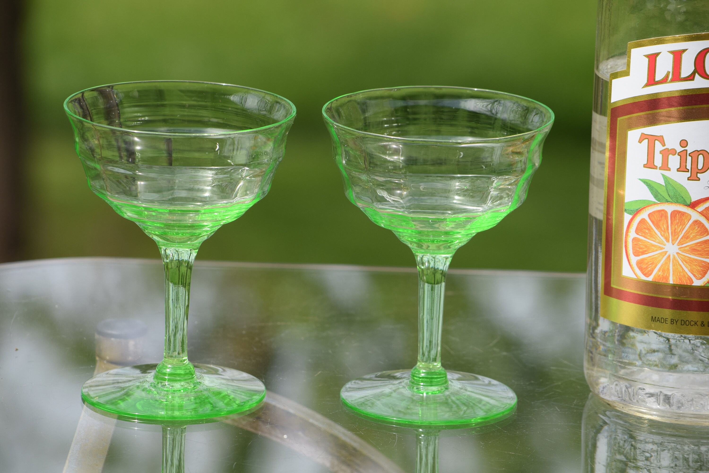 4 Vintage Green Cocktail Martini Glasses, Mixologist Craft Cocktail Glasses, Green Optic