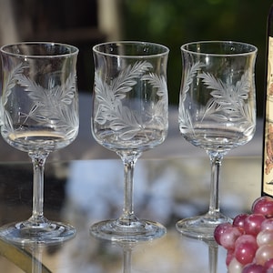 SIP IN STYLE!  6 Vintage Crystal Wine Glasses ~ Water Goblets, Lenox, Laurel Wine glass, 1980&#39;s, 8 oz Wine Glasses, Vintage Lenox Glassware