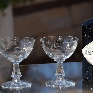4 Vintage Etched Crystal Cocktail Glasses: Seneca Martini Coupes, 1950s