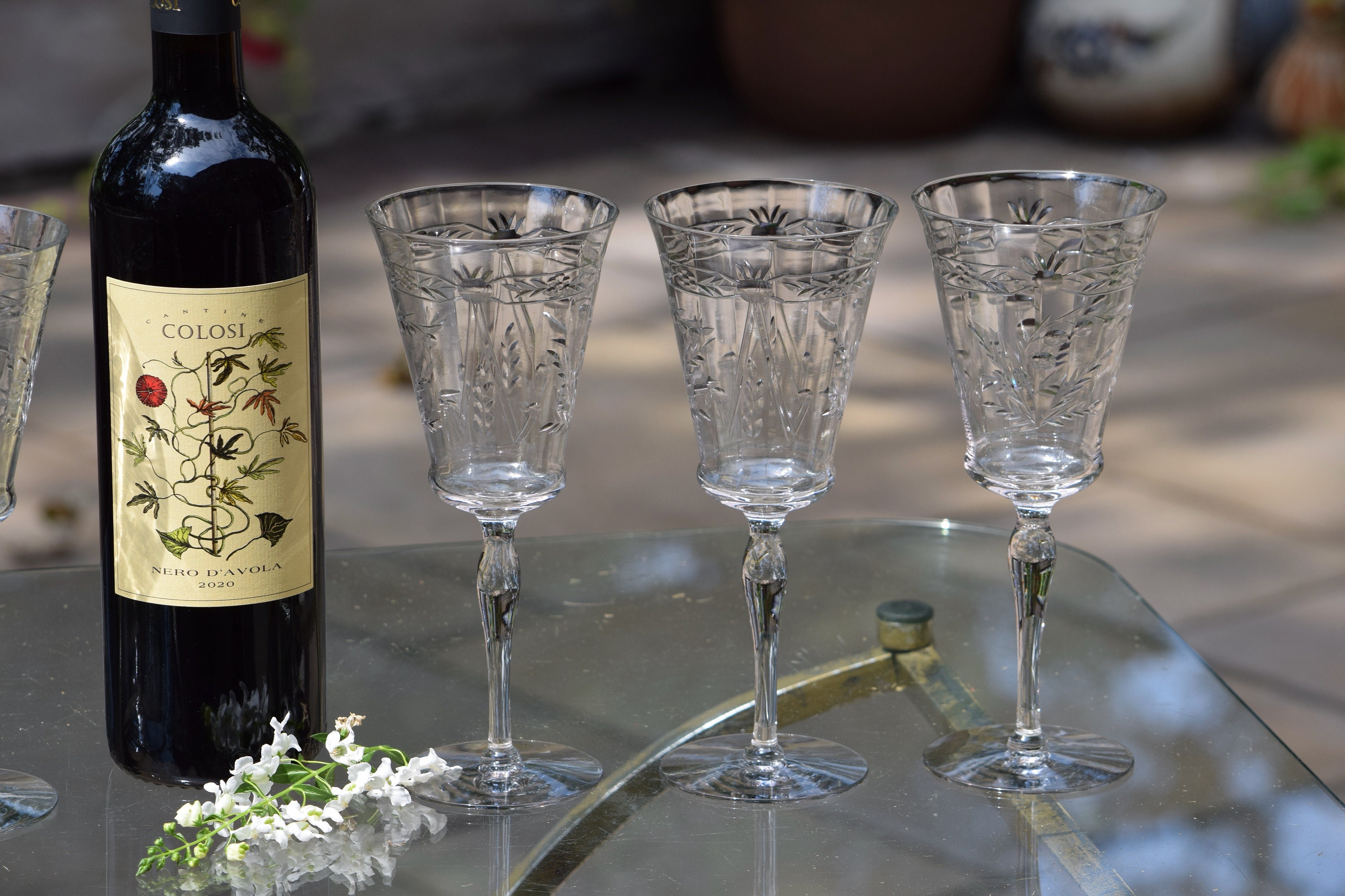 4 Vintage Etched Tall Wine Glasses ~ Water Goblets, 1950's Etched Wine  Glasses, Unique Shaped Wine Glasses, Wedding Glasses