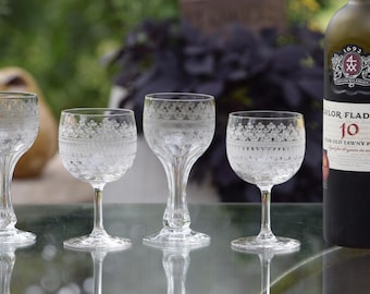 2-4 oz Port Wine 