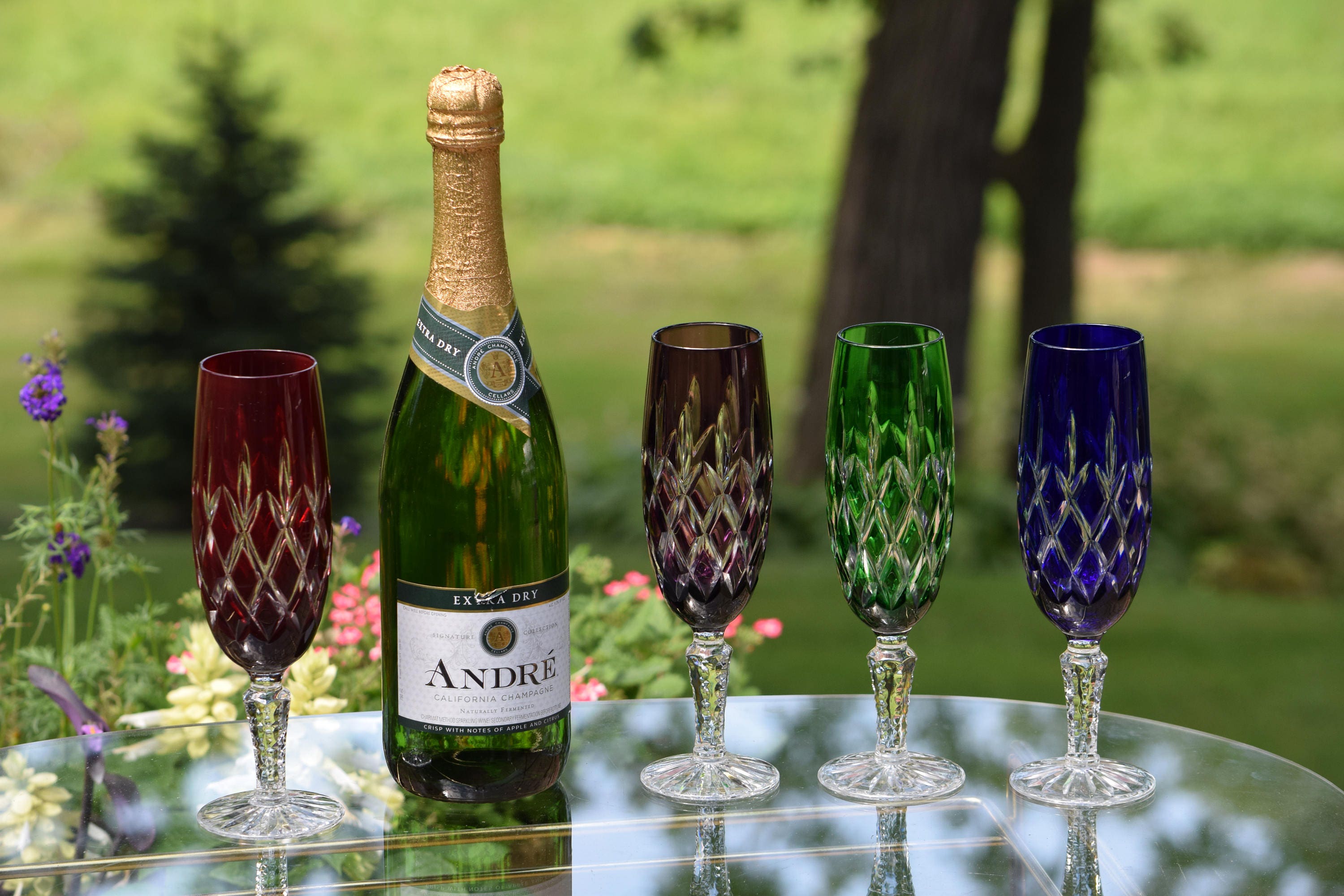 AJKA Crystal Champagne Flutes . Set of 4 