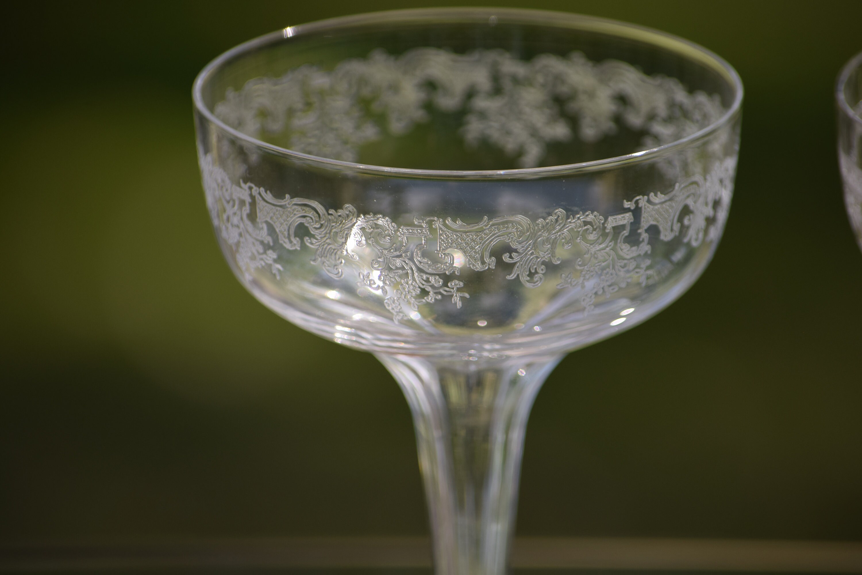 STUNNING VINTAGE CRYSTAL CHAMPAGNE GLASSES - SET OF 5 ETCHED CROWN MARK