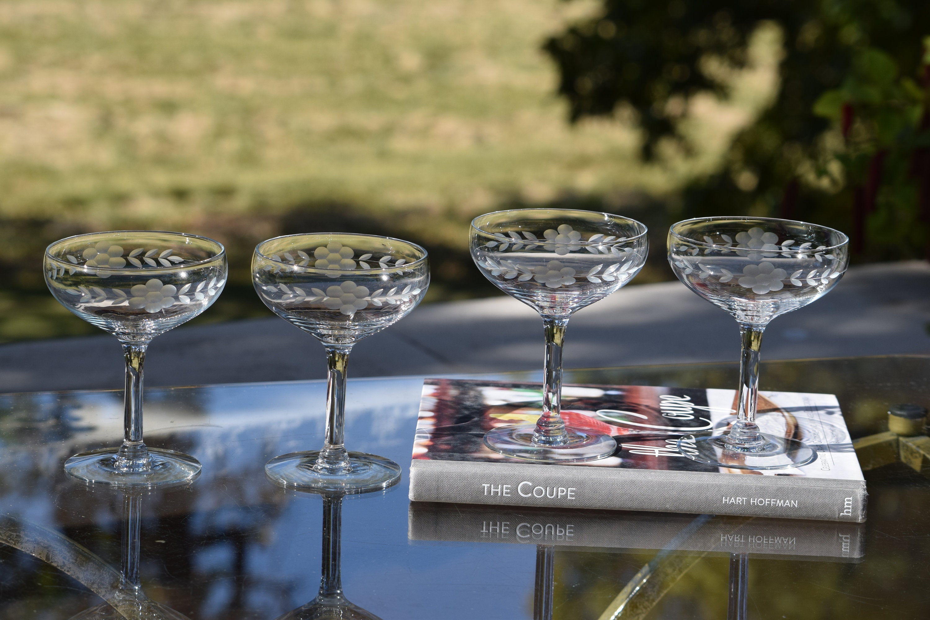 4 Vintage Etched Cocktail Glasses Coupes, 1950's, Nick & Nora Coupes