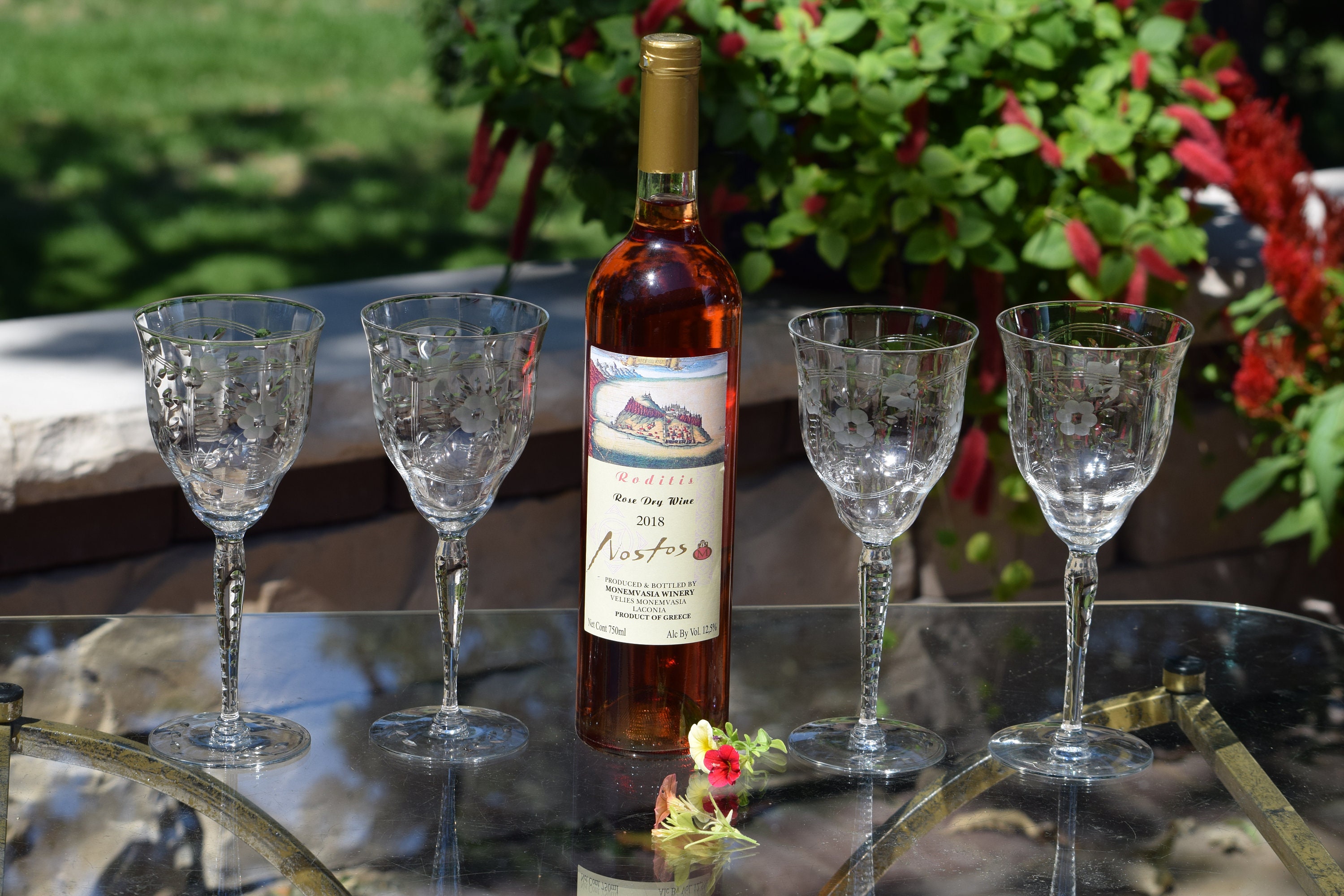 4 Vintage Etched Tall Wine Glasses ~ Water Goblets, 1950's Etched Wine  Glasses, Unique Etched Wine Glasses, Wedding Glasses