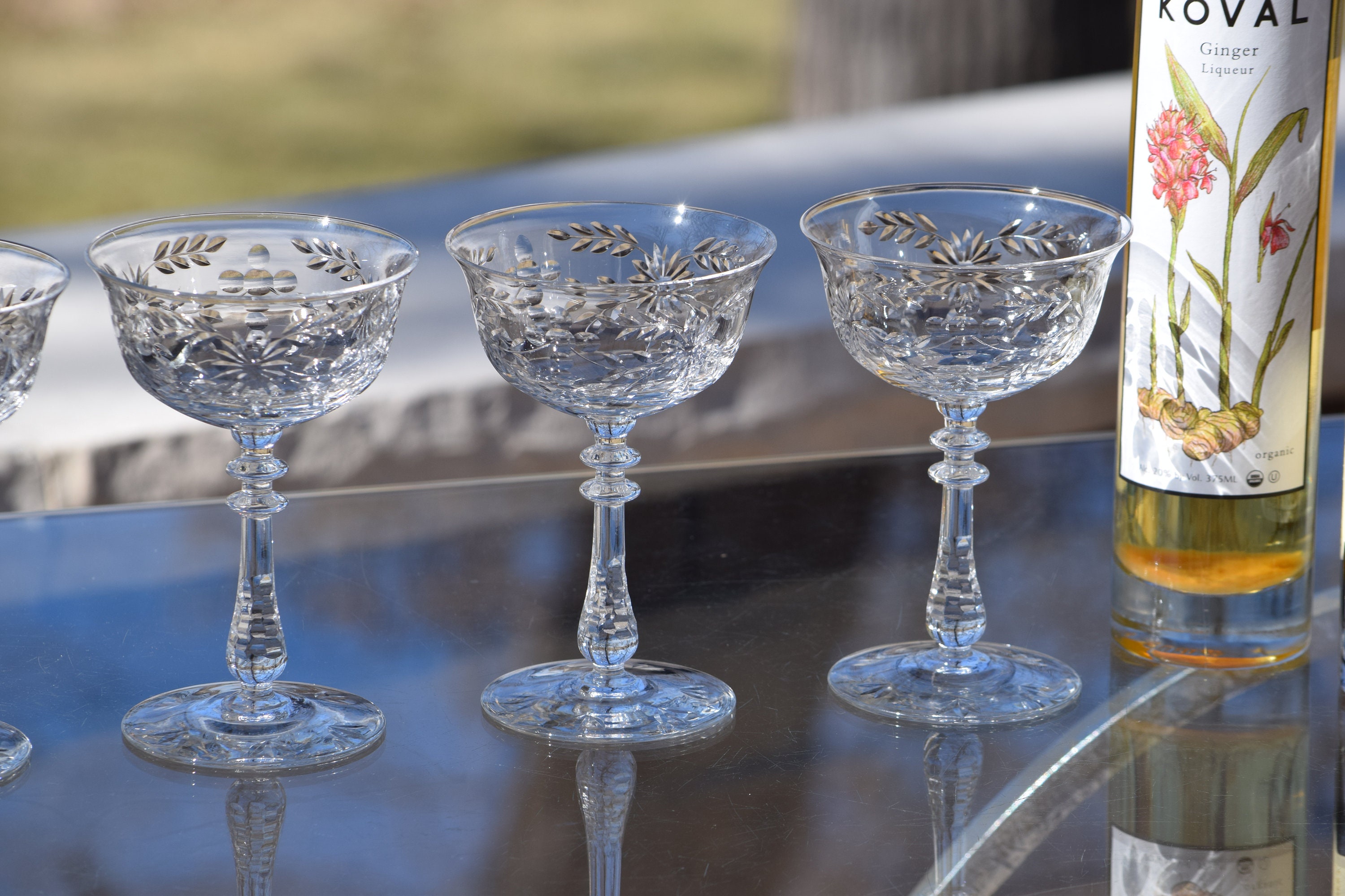 4 Vintage Etched Cocktail Glasses Champagne Glasses, Glastonbury