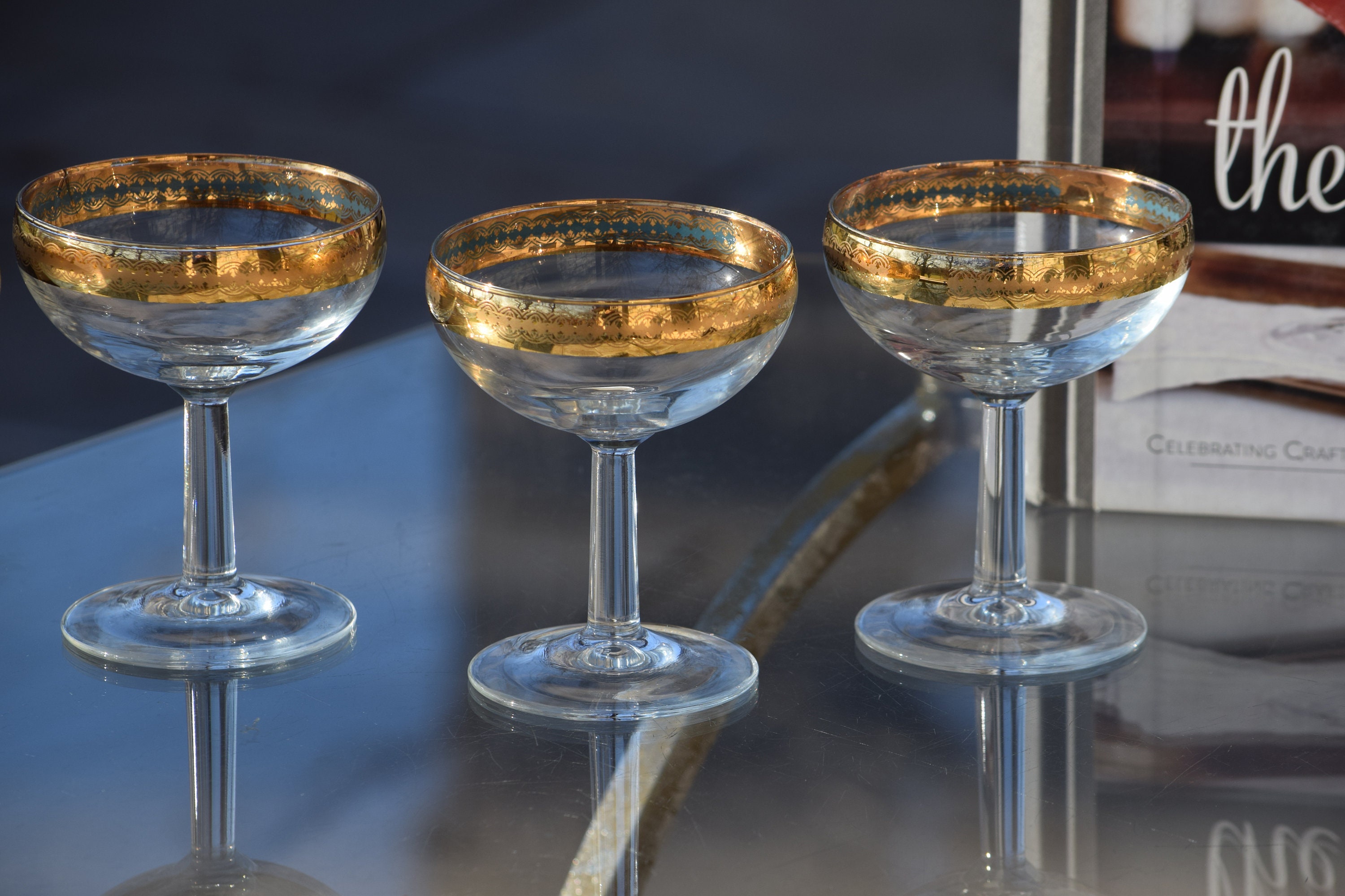 Gold Rimmed Vintage Style Coupe Glasses, Cocktail Glasses Set, Wedding  Glasses, Champagne Coupes, Christmas Glasses 