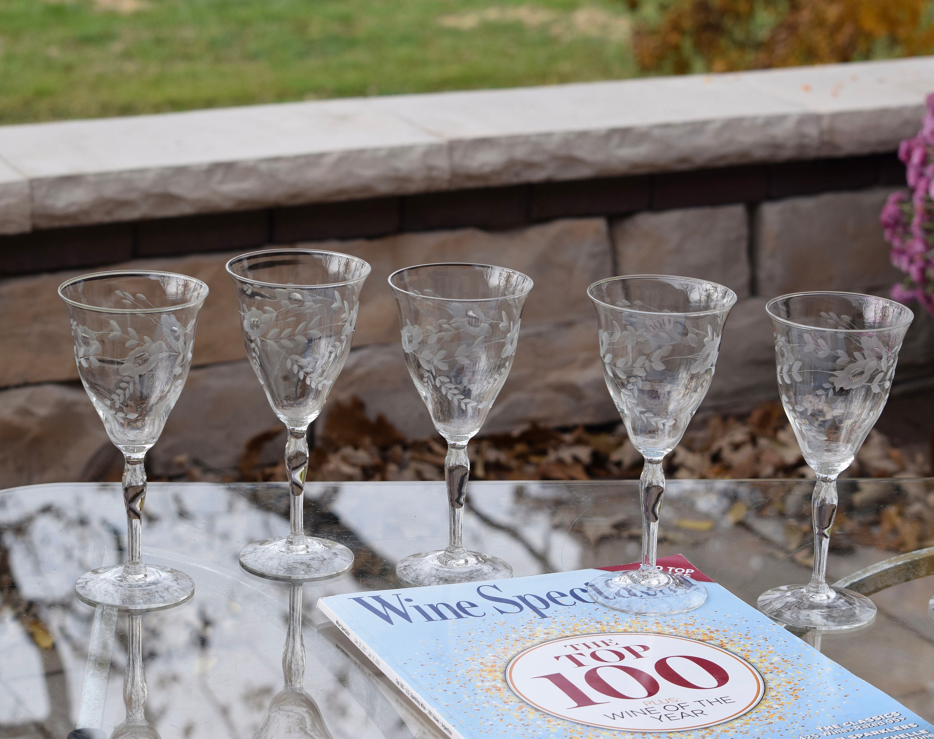 4 Vintage Etched Tall Wine Glasses ~ Water Goblets, 1950's Etched Wine  Glasses, Unique Etched Wine Glasses, Wedding Glasses