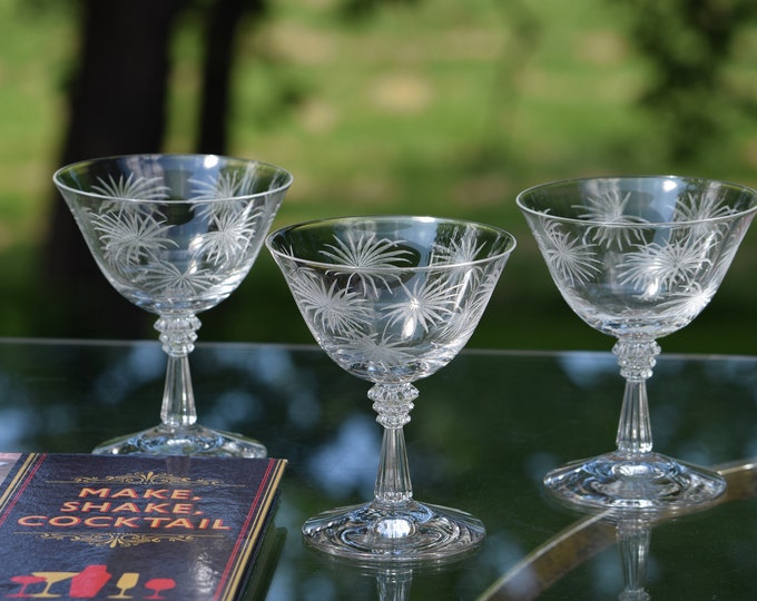 AUTHENTIC Cocktail Glasses! 4 Vintage Etched Cocktail Glasses, Fostoria, Lido 1940's, Nick and Nora Cocktail Glasses, Etched Martini Glasses