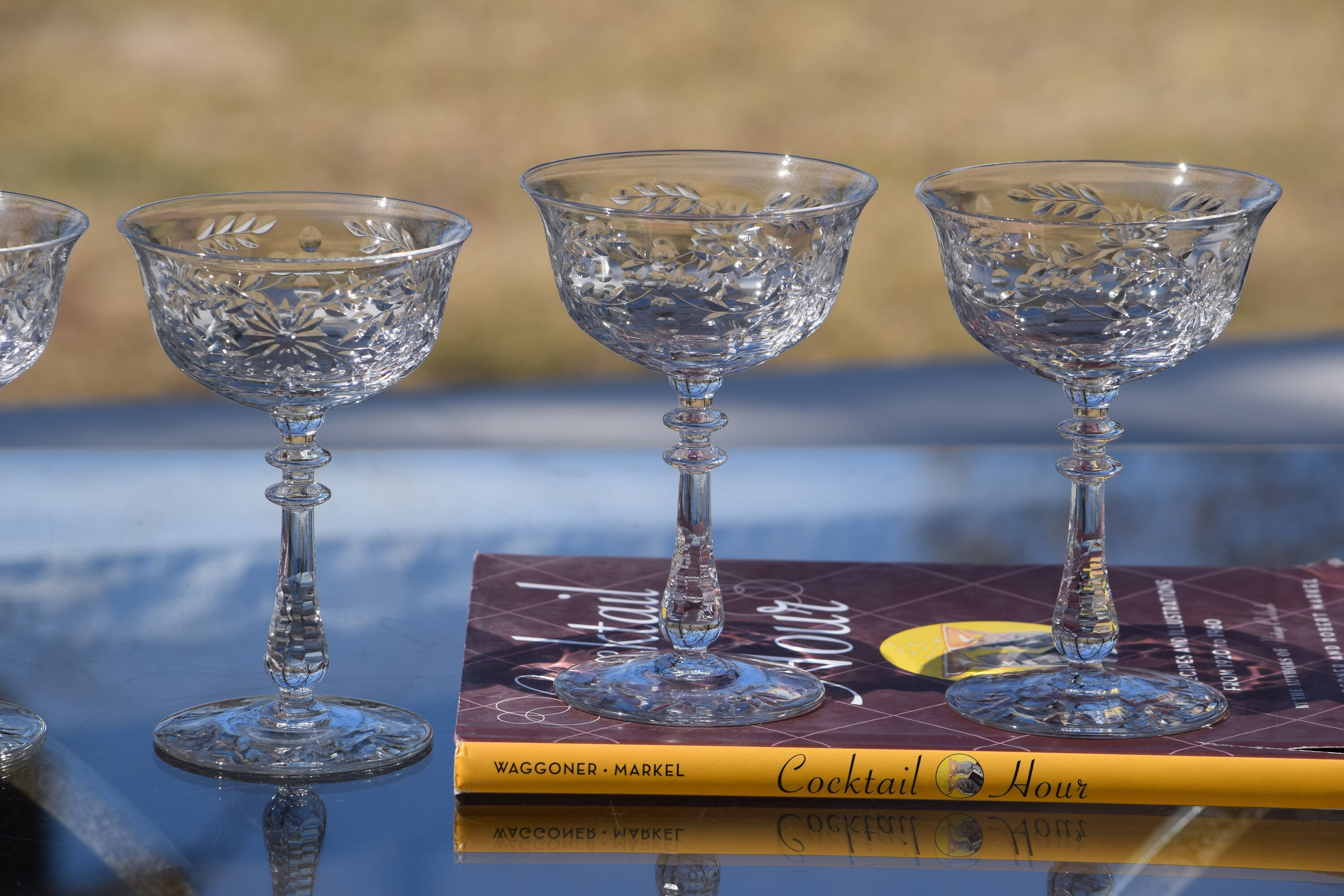 4 Vintage Etched Cocktail Glasses Champagne Glasses, Glastonbury