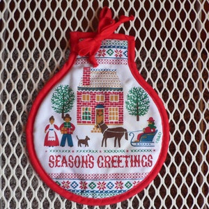 B&D Season&#39;s Greetings Vintage Hot Pad Christmas Pot Holder Merry Kitschmas