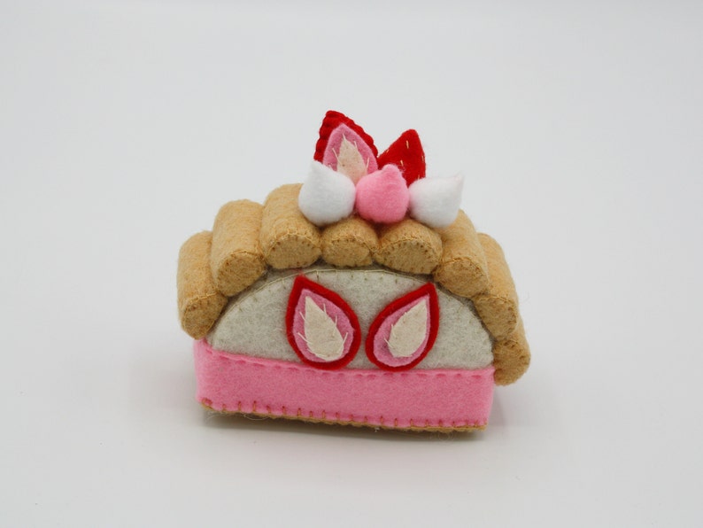 fake felt cake pincushion, felt food image 8