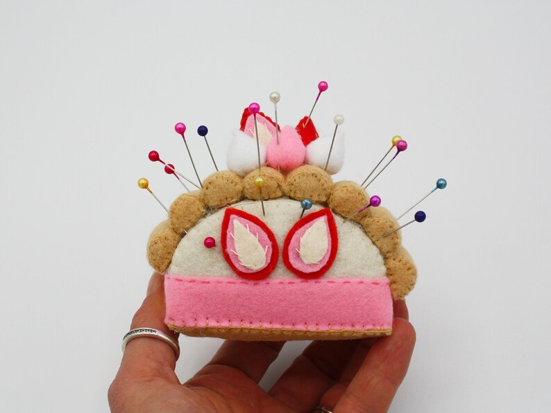 fake felt cake pincushion, felt food image 6