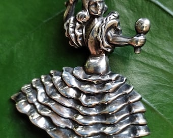 Vintage 1940s Flamenco Dancer Spanish Sterling Silver Puffy Brooch Pin
