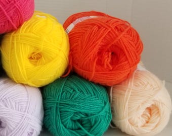 Euro Baby Babe 100 DK Yarn: Washable Acrylic Blend for Baby Garments, Blankets (100g/356yds)