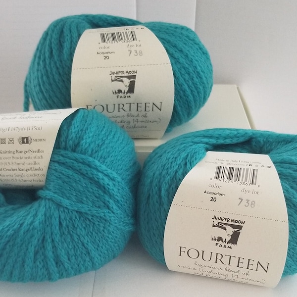 Juniper Moon Farm"Fourteen" a Luxurious blend of Merino and the finest cashmere. Color #20 "Acquarium" 50gr. with 147yds. A medium weight.