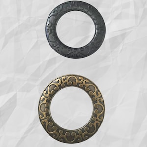 Elegante anillo para bufanda grabado con acabado en cobre antiguo y negro, con diseño de pergamino/hoja. Complementa tu chal.