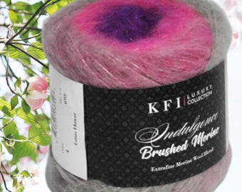 Hilo de mezcla de lana merino cepillada con diseño de flor de loto de KFI, madeja gruesa.