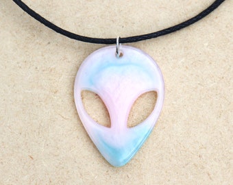 Pearly Pastel Alien Necklace // Colorful Tie Dye Alien Choker // Cute Kawaii Alien Pendant // Boho Hippie 90s Grunge Rave Jewelry