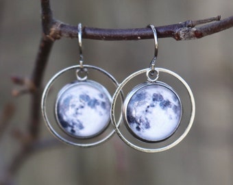Full Moon Earrings / Silver Moon Earrings / Minimalist Circle Earrings / Boho Space Astronomy Earrings / Celestial Earrings / Hypoallergenic