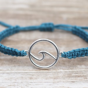 Ocean Bracelet // Sea Wave Bracelet // Unisex Surfer Bracelet // Hemp Macrame Bracelet // Boho Hippie Beach Nature // Choose Your Color image 1